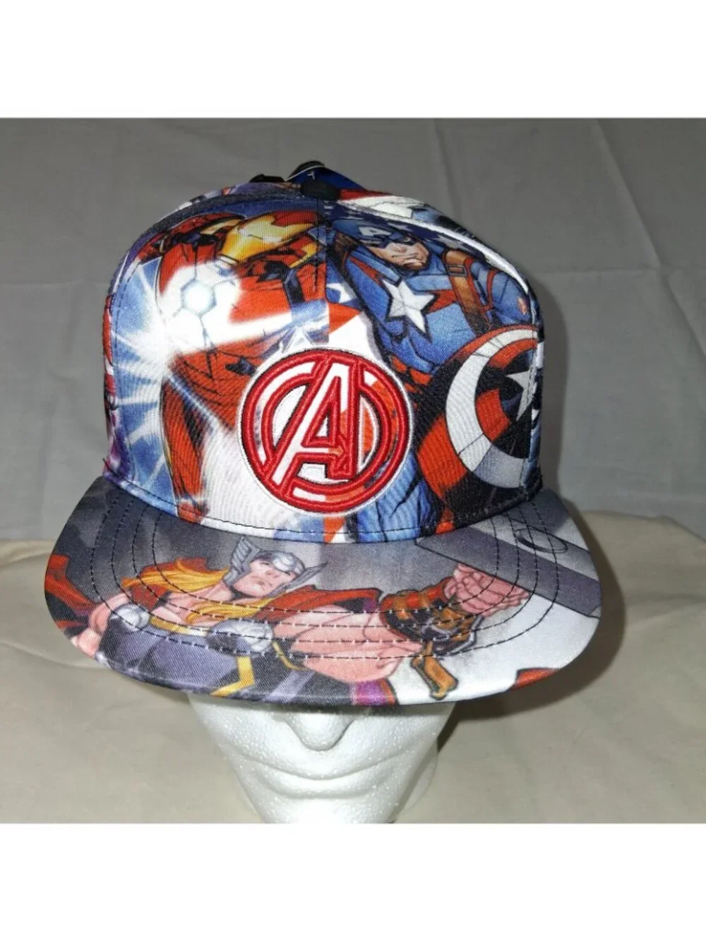 Avengers Marvel Snap-Back Ball Cap Youth OSFM Berkshires Fashion NWT